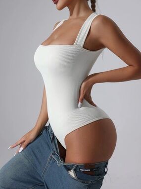 Chic Bodysuit Shapewear Smooth Tummy Control Ribbed knitting white M